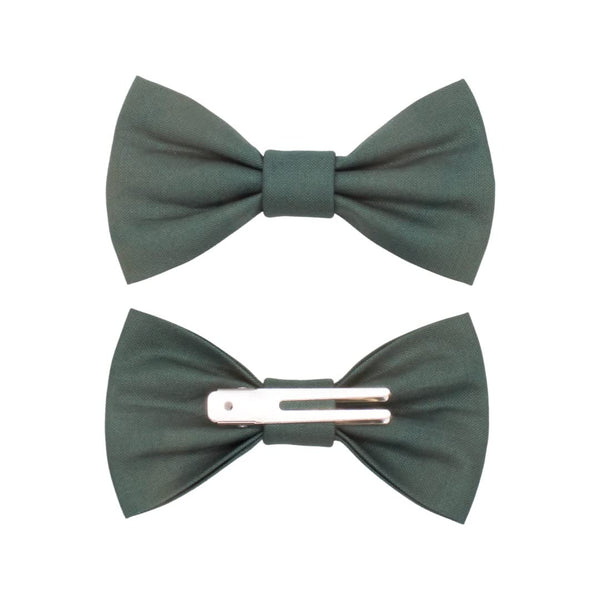 Hunter green pre-tied bow tie for babies and boys