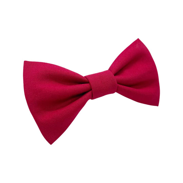 Red pre-tied bow tie for babies and boys